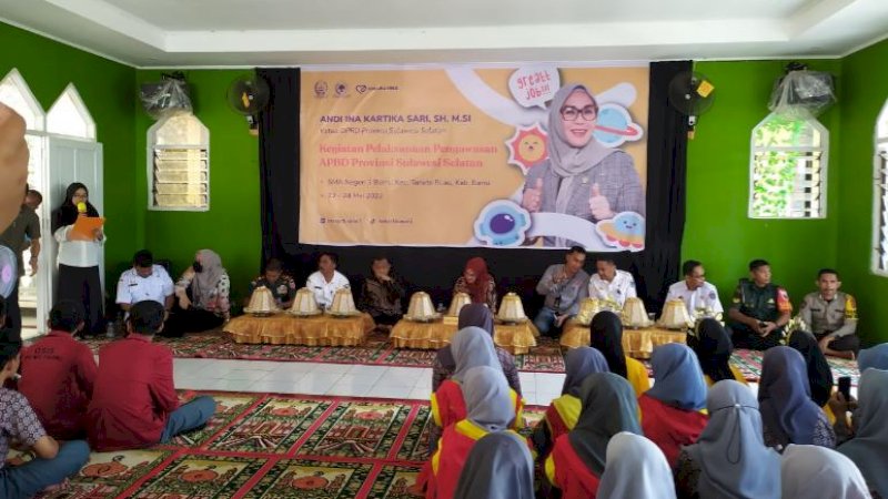 Kunjungan Ketua DPRD Sulsel, Andi Ina Kartika Sari, berkunjung ke SMA Negeri 3 Barru, Kabupaten Barru, Sulsel, Rabu (24/5/2023).