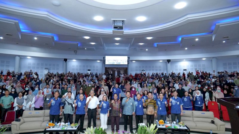 BCA Berbagi Ilmu di UNHAS Makassar, 600 Orang Hadir Mahasiswa ikut Kuliah Umum 