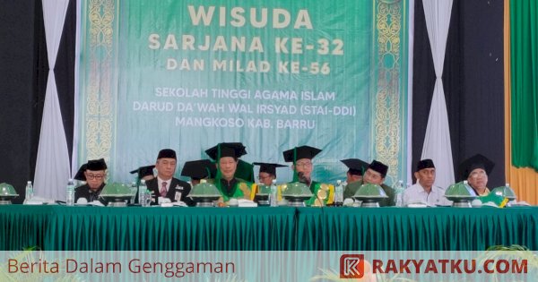 Wisuda Sarjana DDI Mangkoso ke-32, Sekda Barru: Jadi Alumni Penerang di Tengah Masyarakat