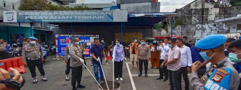 Polrestabes Makassar Musnahkan Barang Bukti Ganja Seberat 2,8 Kg