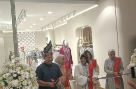 Outlet Fashion KAMI Resmikan Butik di TSM Makassar. Tawarkan Diskon Himgga 70 Persen
