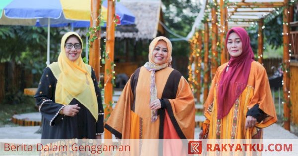 Busana Karya Erna Rasyid Taufan Ditampilkan di Fashion Show Festival Salo Karajae