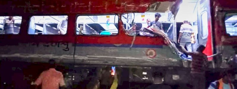 Tabrakan Kereta Api di India, 207 Orang Tewas-900 Luka-Luka