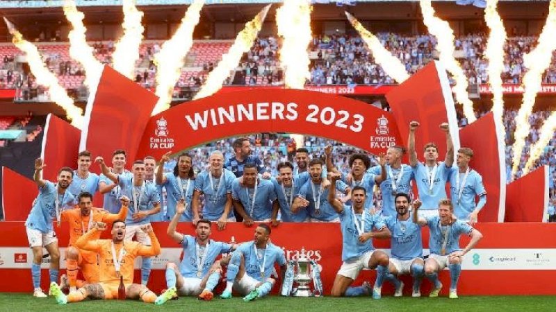 Para pemain Manchester City merayakan kemenangan pada final Piala FA di Stadion Wembley, London, Inggris, 3 Juni 2023. REUTERS/Carl Recine