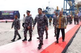 KSAL dan Wali Kota Makassar Jajal KRI Bung Karno-369