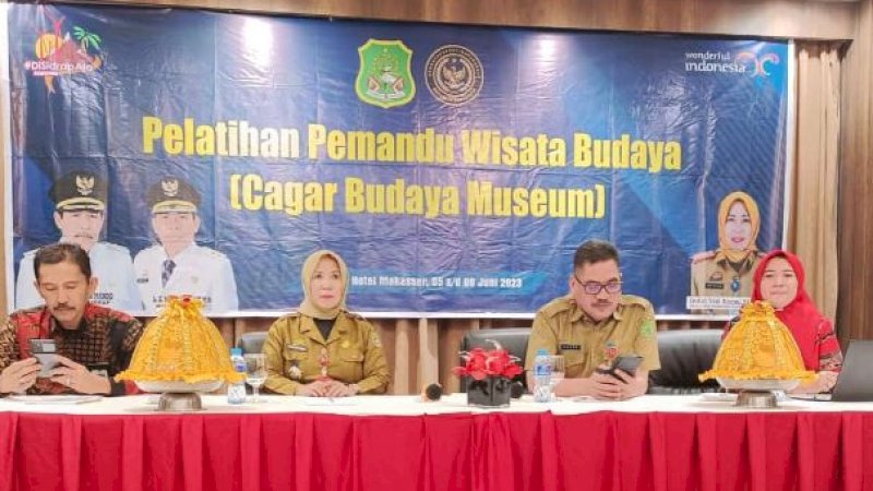 Pembukaan pelatihan pemandu wisata budaya (cagar budaya museum) yang dilaksanakan Disporapar Sidrap di Hotel Arthama Makassar, Senin (5/6/2023).