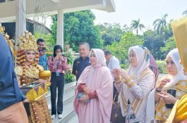 Tiba di Palembang, Erna Rasyid Taufan 'Welcome Drink' di Rujab Wali Kota Palembang