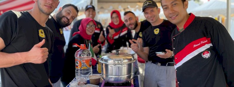 Puluhan Chef Kapal Asing Unjuk Gigi Dilomba Masak Coto Makassar. ICA Sulsel Jadi Tim Juri