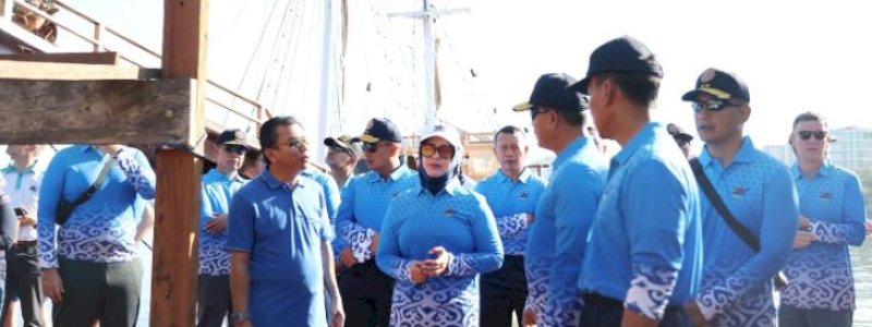 Delegasi MNEK 2023 Saksikan Langsung Proses Pembuatan Pinisi