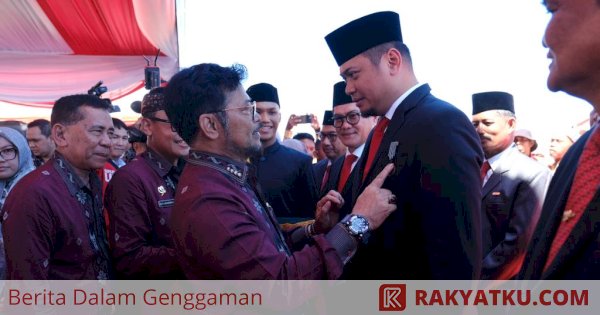 Bupati Gowa Persembahkan Tanda Kehormatan Satyalancana Wira Karya untuk Petani