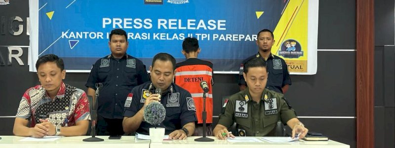 Kanim Parepare Deportasi Warga Malaysia