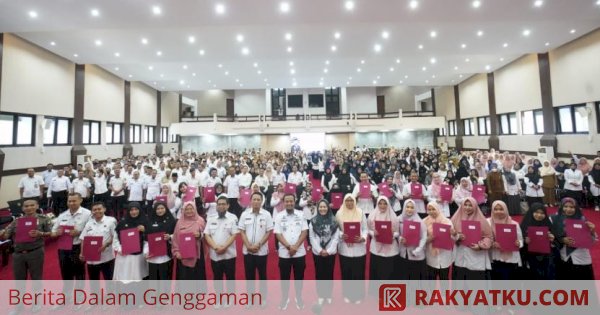 856 PNS Lingkup Pemprov Sulsel Terima SK Kenaikan Jabatan Fungsional