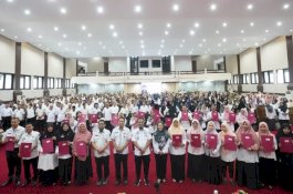 856 PNS Lingkup Pemprov Sulsel Terima SK Kenaikan Jabatan Fungsional
