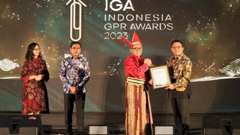 Danny Pomanto Raih Penghargaan Kategori Wali Kota Terpopuler se-Indonesia di IGA 2023