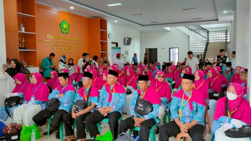 54 Jemaah Calon Haji Sidrap Kuota Cadangan Diberangkatkan, Jemaah Termuda 17 Tahun