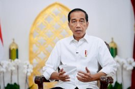 Jokowi Diminta Menyetop Politisasi Bansos