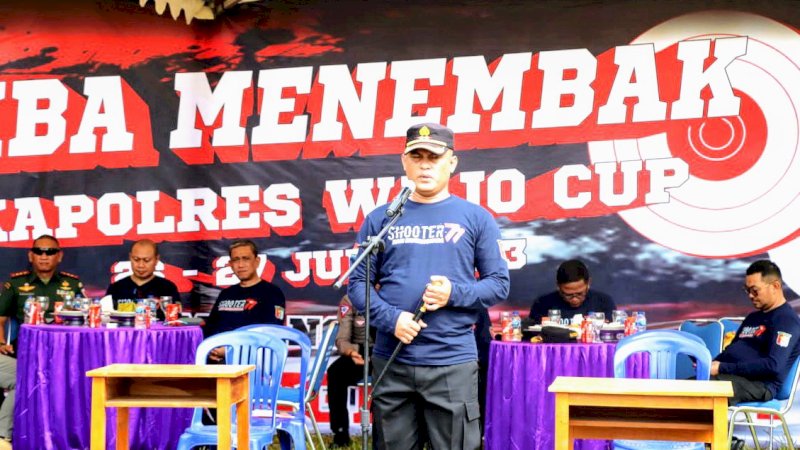 Buka Lomba Menembak Sambut Hari Bhayangkara Ke-77, Ini Harapan Kapolres Wajo