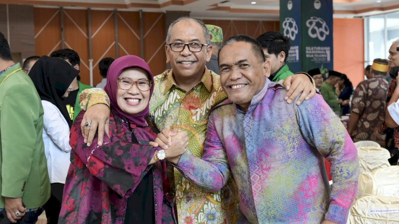 Ilham Arief Sirajuddin atau IAS (tengah) saat hadir dalam forum diskusi masa depan Luwu sebagai rangkaian Silaturahmi Nasional I Wija To Luwu (Silatnas I WTL) di Saodenrae Convention Centre, Kota Palopo, Sulawesi Selatan (Sulsel), Sabtu (1/7/2023). 