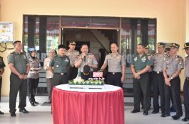 Dipimpin Kepala Staf, Personel Kodim Polman Datangi Polres