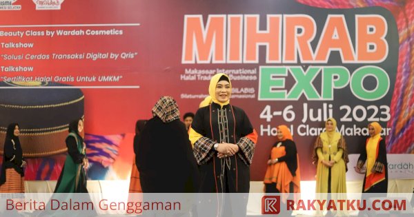 Padukan Limbah Berciri Khas Etnik Islami, Baju Rancangan Erna Taufan Pukau Perhatian Saudagar Muslim di Expo ISMI 2023