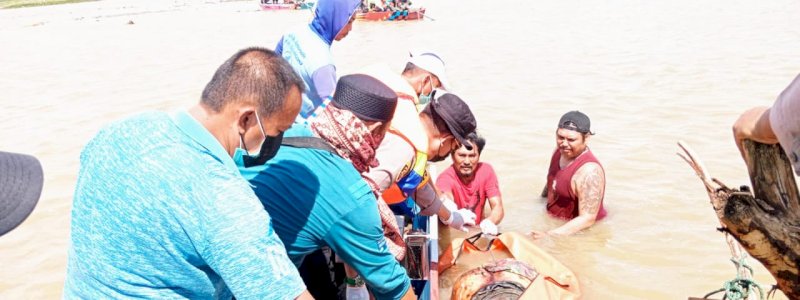 Geger! Warga Belawa Temukan Sesosok Mayat Pria Mengapung di Sungai Lompo Massa Wajo