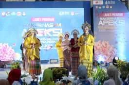 Momen Istri Wali Kota se-Indonesia Disuguhi Fashion Show Ragam Baju Bodo Bugis Makassar