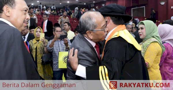 NH Raih Profesor Kehormatan, IAS: Sangat Layak, Karya Berbicara Lebih Kuat dari Kata