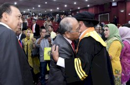 NH Raih Profesor Kehormatan, IAS: Sangat Layak, Karya Berbicara Lebih Kuat dari Kata