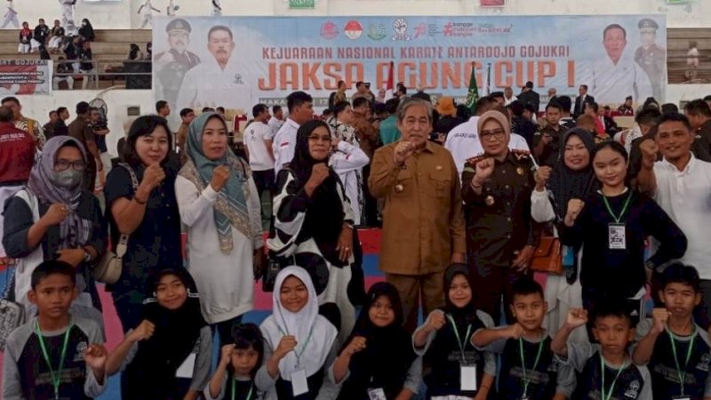 Hadiri Pembukaan Kejuaraan Karate Jaksa Agung Cup I, Ini Harapan Bupati Sidrap