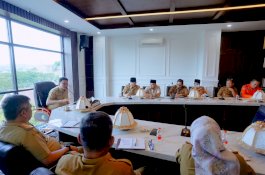 Rapat Bareng OPD, Bupati Barru Minta Layanan di MPP Dimaksimalkan