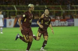 PSM Makassar Gasak Persib Bandung 4-2