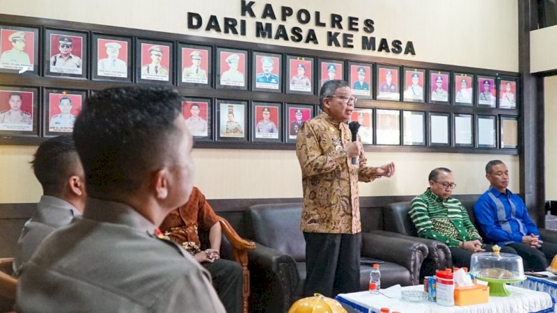 Wali Kota Parepare, Taufan Pawe, saat menghadiri lepas sambut Kapolres Parepare dari pejabat lama ke pejabat baru di Mapolres Parepare, Sabtu (22/7/2023).