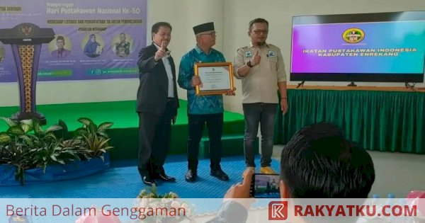 Muslimin Bando Raih Penghargaan PGRI, Peduli Mutu Pendidikan dan Kesejahteraan Guru