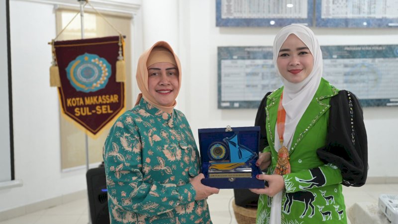Indira Yusuf Ismail Paparkan Branding Kota Makassar ke TP PKK Pelalawan