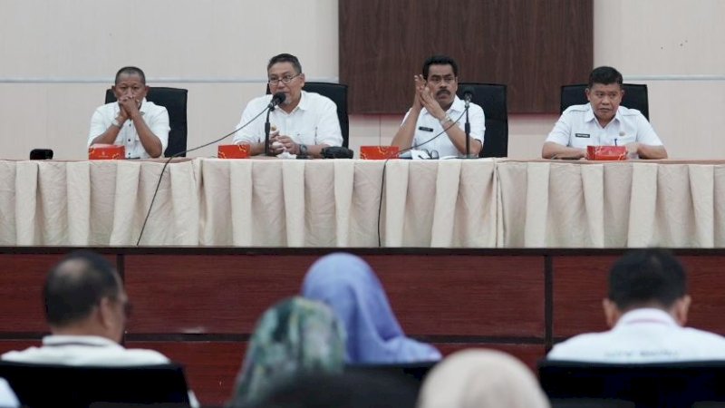 Rapat pemantapan panitia peringatan Hari Jadi Sulsel ke-354 dan Hari Kemerdekaan RI ke-78 di Ruang Pola Kantor Gubernur Sulsel, Rabu (26/7/2023). (Foto: Pemprov Sulsel)