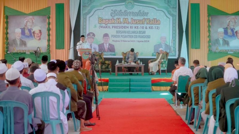 Kunjungan Wakil Presiden (Wapres) RI ke-10 dan ke-12, Jusuf Kalla (JK), di Pondok Pesantren (Ponpes) Darud Da'wah wal Irsyad (DDI) Mangkoso, Rabu (2/8/2023).