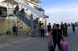 Arus Penumpang, Barang, dan Kapal Pelabuhan Makassar Melonjak di Semester I 2023