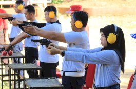 Keterampilan Menembak Petugas Rutan Makassar Ditingkatkan Demi Keamanan