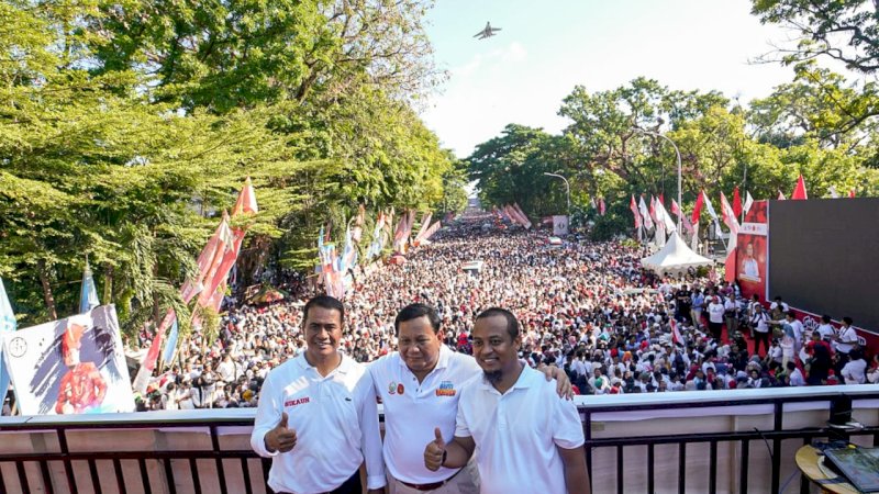 450 Ribu Warga Sulsel Ikuti Jalan Sehat Anti Mager Bareng Gubernur dan Prabowo Subianto 