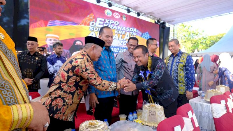 Gowa Hadirkan Tenun Sutera Cora' Labba di Expo Dekranasda Kreatif Andalan 