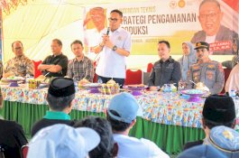 Andi Akmal Pasaluddin Gelar Bimtek Strategi Pengamanan Produksi Bagi Kelompok Tani