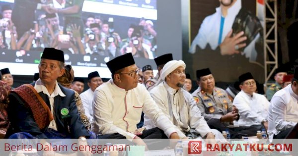 Wali Kota Makassar Ikuti Zikir-Selawat Bersama Pangdam XIV/Hasanuddin dan Ribuan Masyarakat