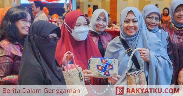 Hadiri Sulsel Craft Expo di Samarinda, Erna Rasyid Taufan Promosikan Olahan UMKM Parepare