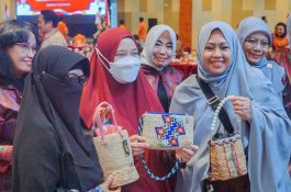 Hadiri Sulsel Craft Expo di Samarinda, Erna Rasyid Taufan Promosikan Olahan UMKM Parepare