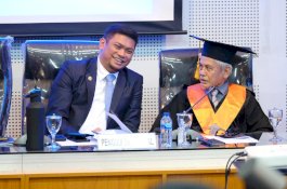 Moment Bupati Gowa Jadi Penguji Eksternal Program Doktoral
