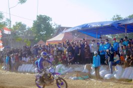 Bupati Barru Buka Lomba Taksi Gabah Berhadiah Sapi