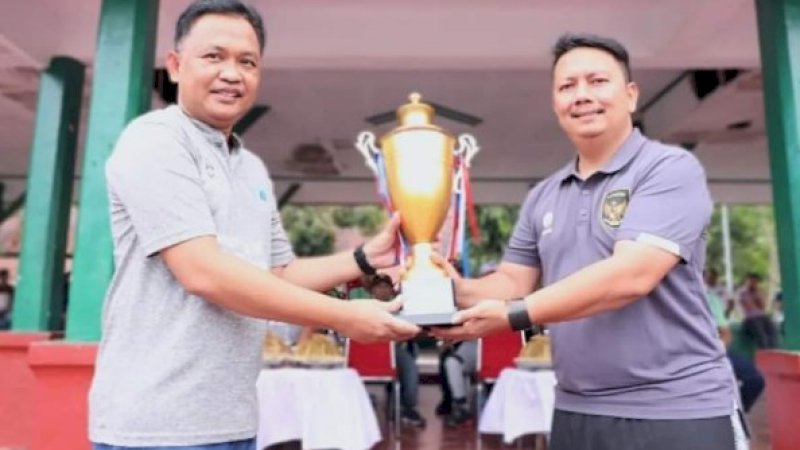 Ilham Azikin "Kick Off" Bupati Bantaeng Cup ke-IV