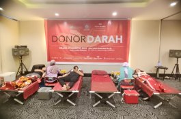 Peringati Hari Kemerdekaan RI ke-78, Hotel Santika Makassar Gelar Aksi Donor Darah 