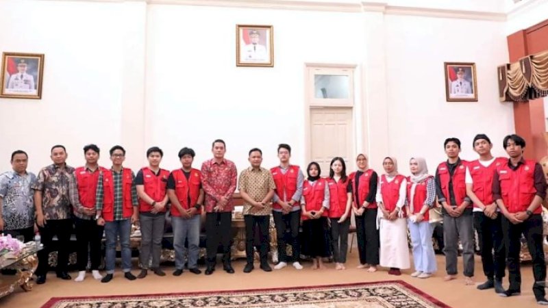 Bupati Bantaeng Bincang Santai dengan Mahasiswa KKN Unhas