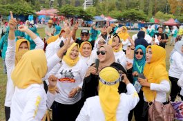 Kontingen Parepare Ikuti Kemeriahan Lomba Dan Senam Pagi Jambore PKK se-Sulsel